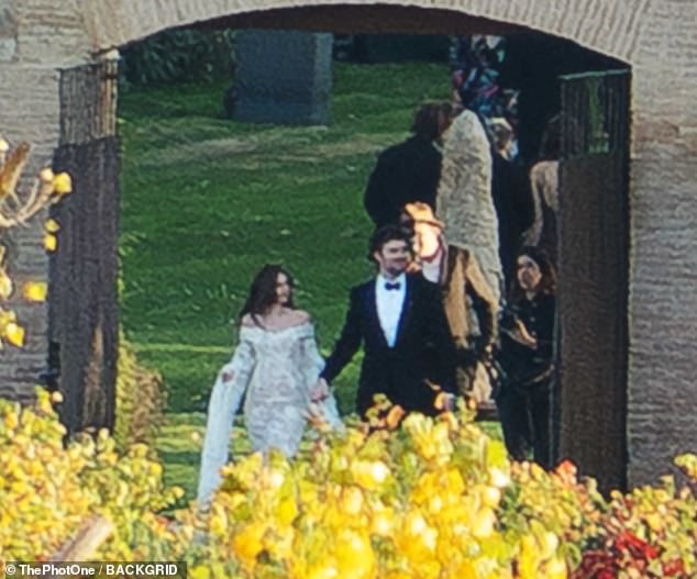 Antonio Banderas and Melanie Griffith’s Daughter Stella Weds Childhood Sweetheart Alex Gruszynski in Star-Studded Spanish Vineyard Wedding in Valladolid