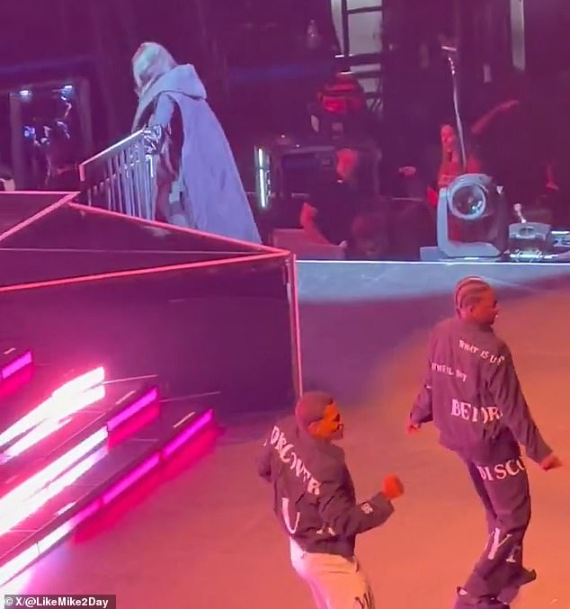 Brandy Leaves Stage Abruptly During Concert and Sparks Fan Outrage in Chicago