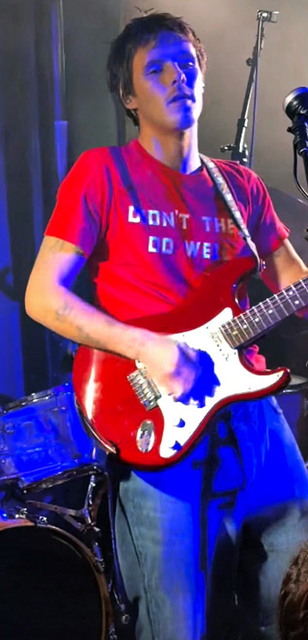 Cruz Beckham Wows East London Pub Crowd and Performs Original Songs During Surprise Music Debut at The George Tavern