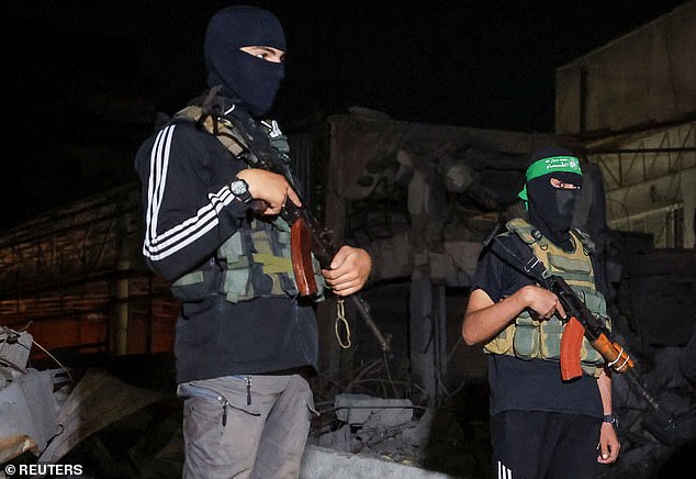 Israel Launches Airstrikes Against Hamas Militants in Southern Gaza Following Alleged Ceasefire Violations