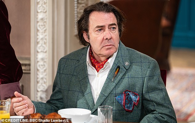 Jonathan Ross faces his past as TV host’s arrogant behaviour on The Traitors in the UK reignites memories of his BBC Sachsgate scandalfaces his past as TV host’s arrogant behaviour on The Traitors in the UK reignites memories of his BBC Sachsgate scandal