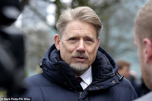 Peter Schmeichel criticizes Manchester United transfer decisions and questions club strategy as Hojlund and McTominay flourish at Napoli