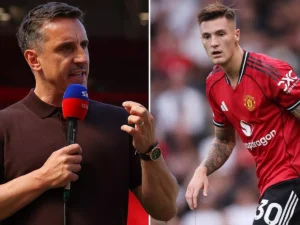 Gary Neville and Benjamin Sesko