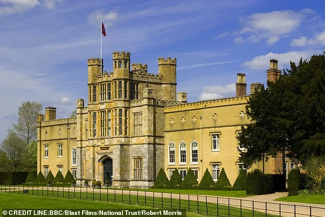 National Trust members vow to boycott Coughton Court in Warwickshire after the Throckmorton family ends free entry despite raising millions for roof repairs