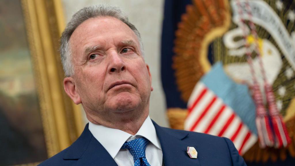 Trump’s foreign envoy triggers speculation with an accidental hint about a leaked Ukraine peace plan during online discussions in Washington