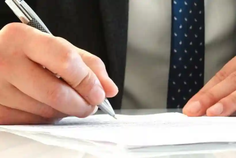 United States Warns Ukraine to Support Peace Plan or Risk Losing All Military Aid in Geneva